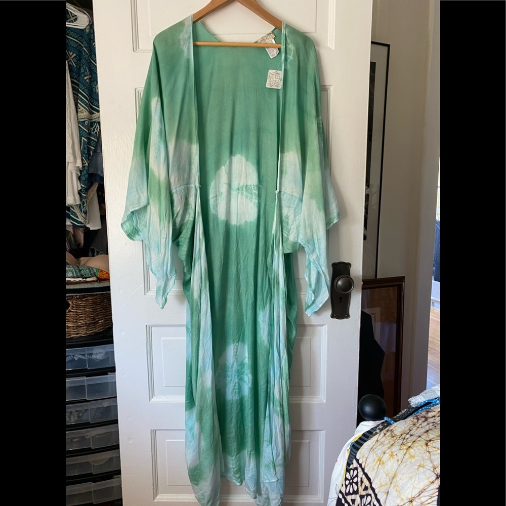 NWT spellbound tie dye kimono aqua